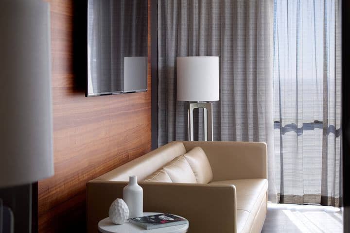 Room 20 of 151