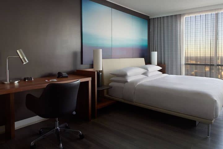 Room 17 of 151