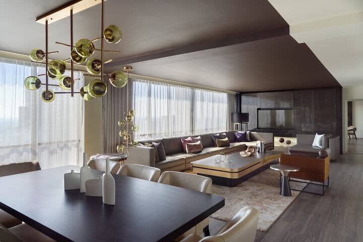 Room 48 of 151