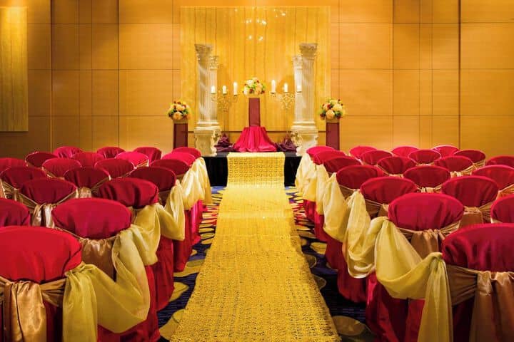 Ballroom/Hall 116 of 151